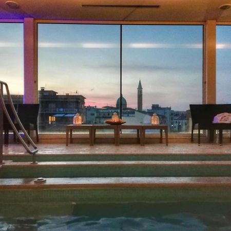 Hotel Airone - Ombrellone Incluso Al Bagno Dolce Vita A Marina Dal 1 Giugno Al 15 Settembre โกรเซตโต ภายนอก รูปภาพ
