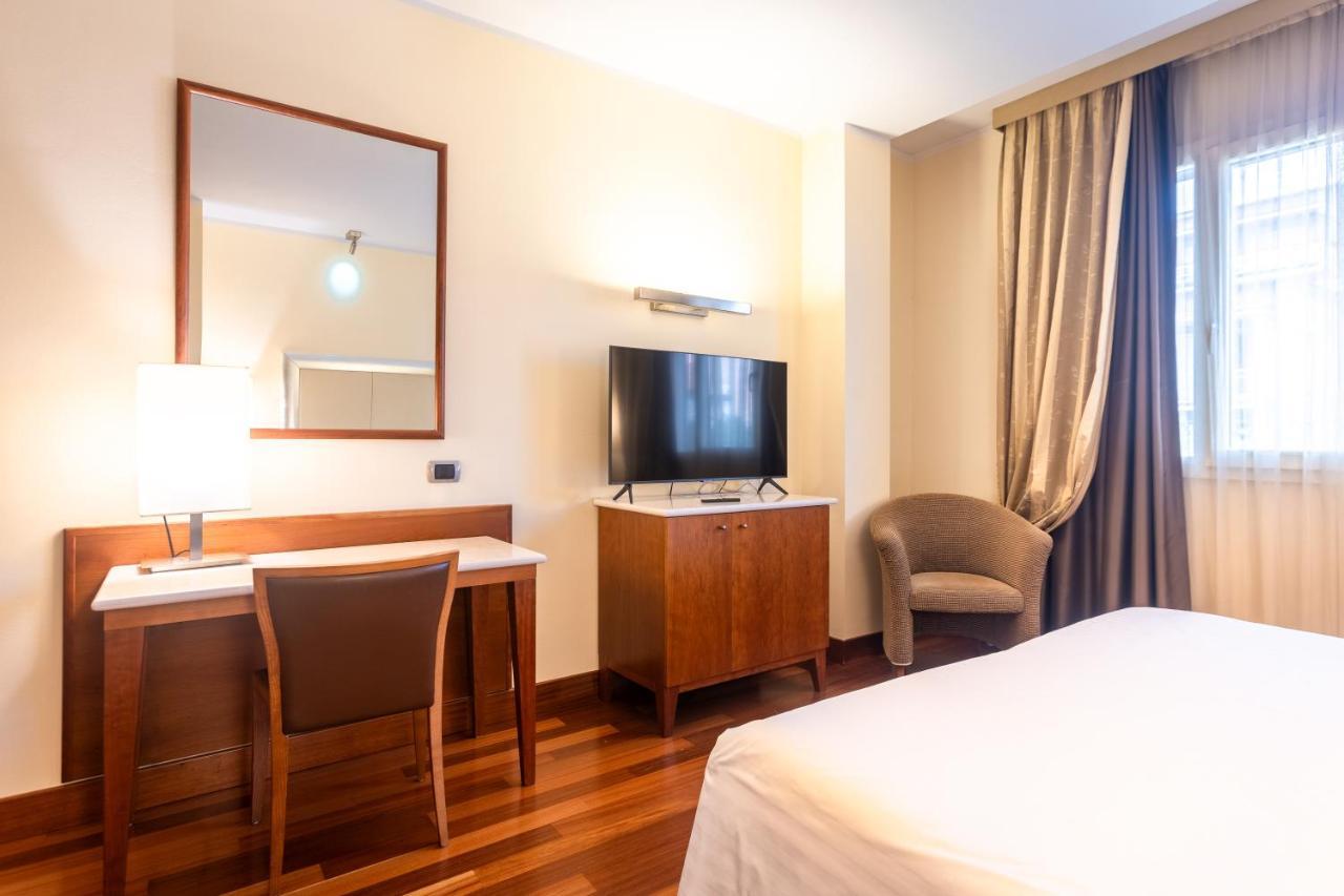 Hotel Airone - Ombrellone Incluso Al Bagno Dolce Vita A Marina Dal 1 Giugno Al 15 Settembre โกรเซตโต ภายนอก รูปภาพ