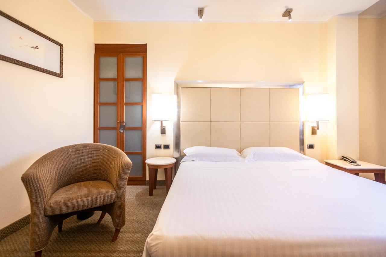 Hotel Airone - Ombrellone Incluso Al Bagno Dolce Vita A Marina Dal 1 Giugno Al 15 Settembre โกรเซตโต ภายนอก รูปภาพ