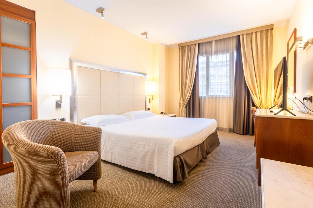 Hotel Airone - Ombrellone Incluso Al Bagno Dolce Vita A Marina Dal 1 Giugno Al 15 Settembre โกรเซตโต ภายนอก รูปภาพ