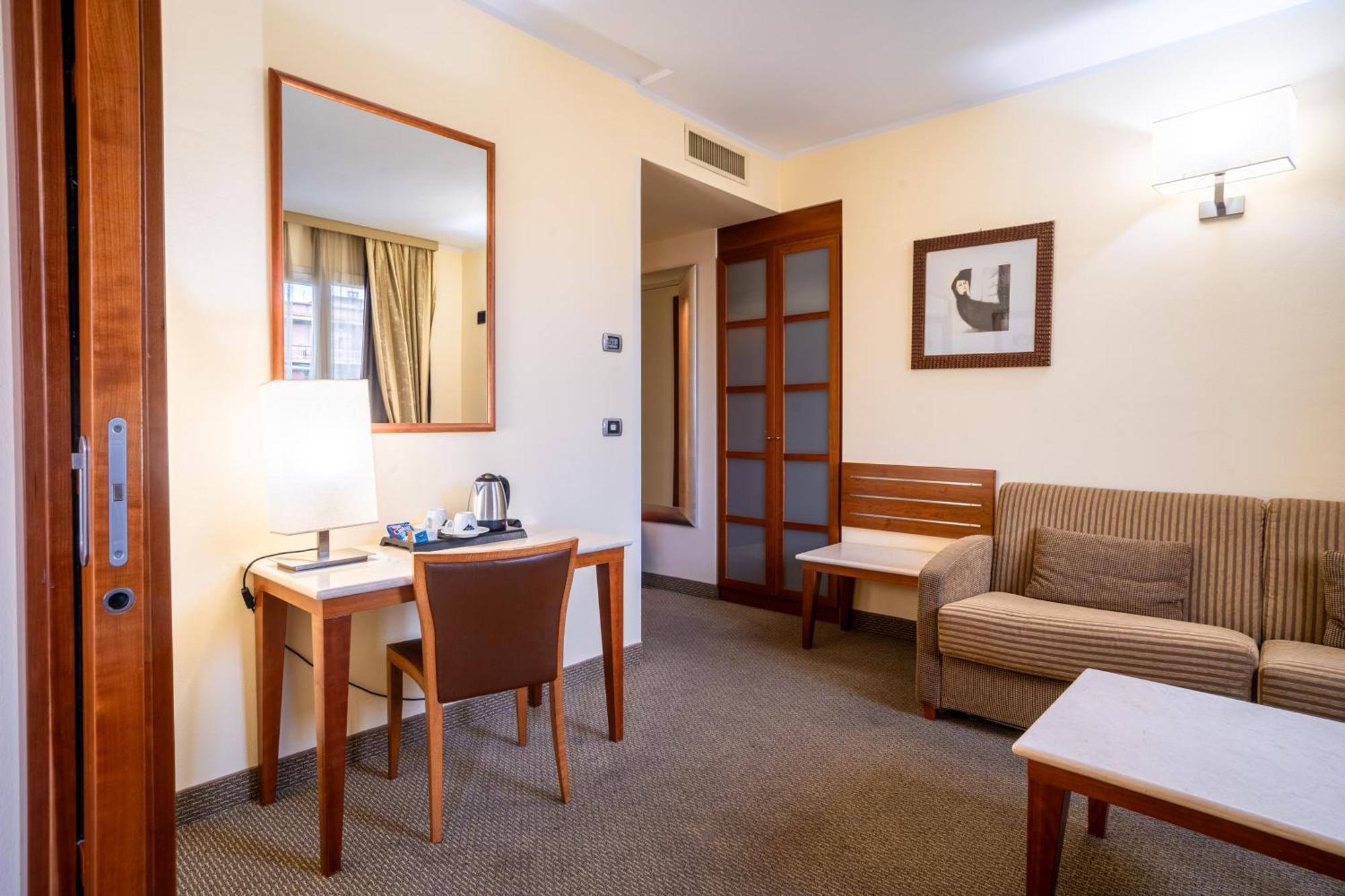 Hotel Airone - Ombrellone Incluso Al Bagno Dolce Vita A Marina Dal 1 Giugno Al 15 Settembre โกรเซตโต ภายนอก รูปภาพ