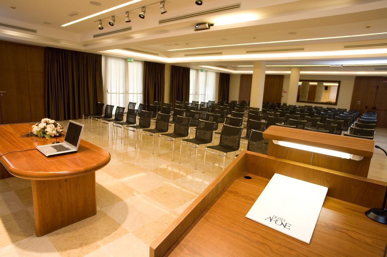 Hotel Airone - Ombrellone Incluso Al Bagno Dolce Vita A Marina Dal 1 Giugno Al 15 Settembre โกรเซตโต ภายนอก รูปภาพ