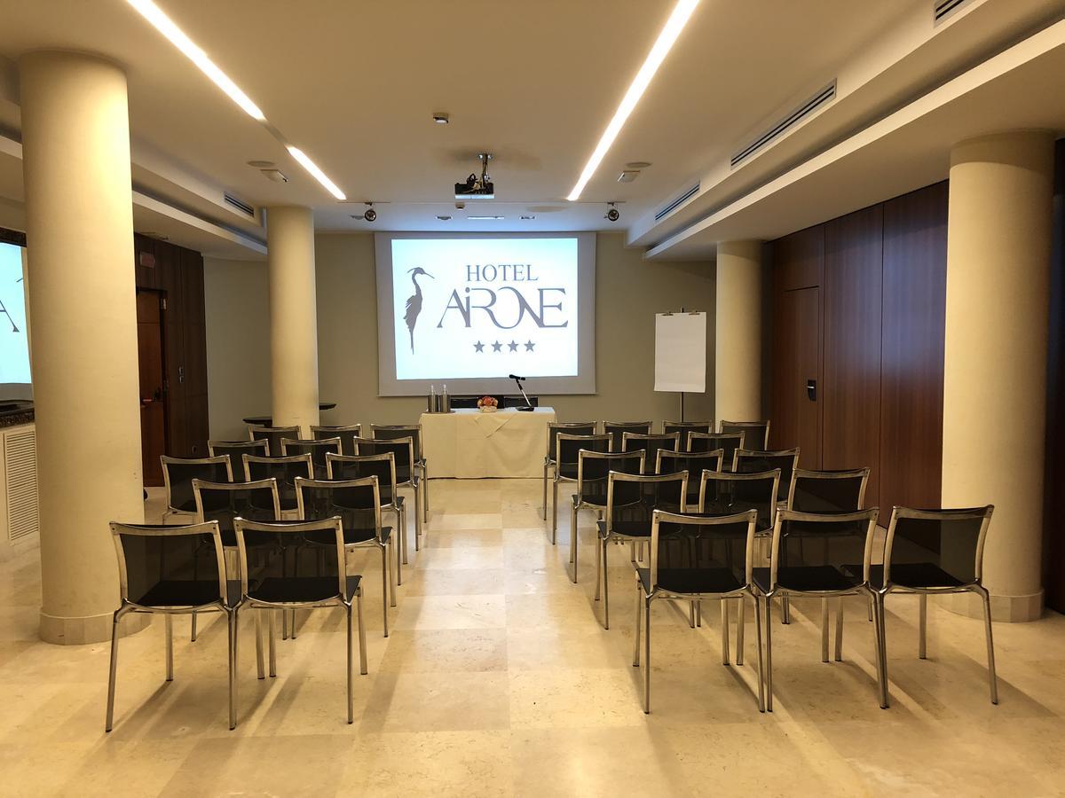 Hotel Airone - Ombrellone Incluso Al Bagno Dolce Vita A Marina Dal 1 Giugno Al 15 Settembre โกรเซตโต ภายนอก รูปภาพ