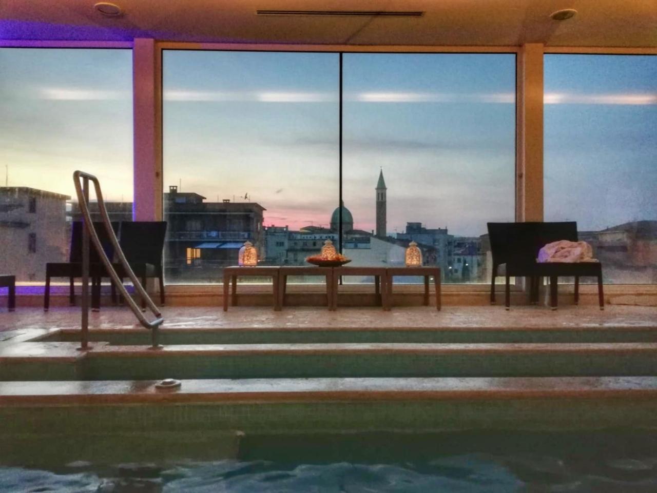 Hotel Airone - Ombrellone Incluso Al Bagno Dolce Vita A Marina Dal 1 Giugno Al 15 Settembre โกรเซตโต ภายนอก รูปภาพ